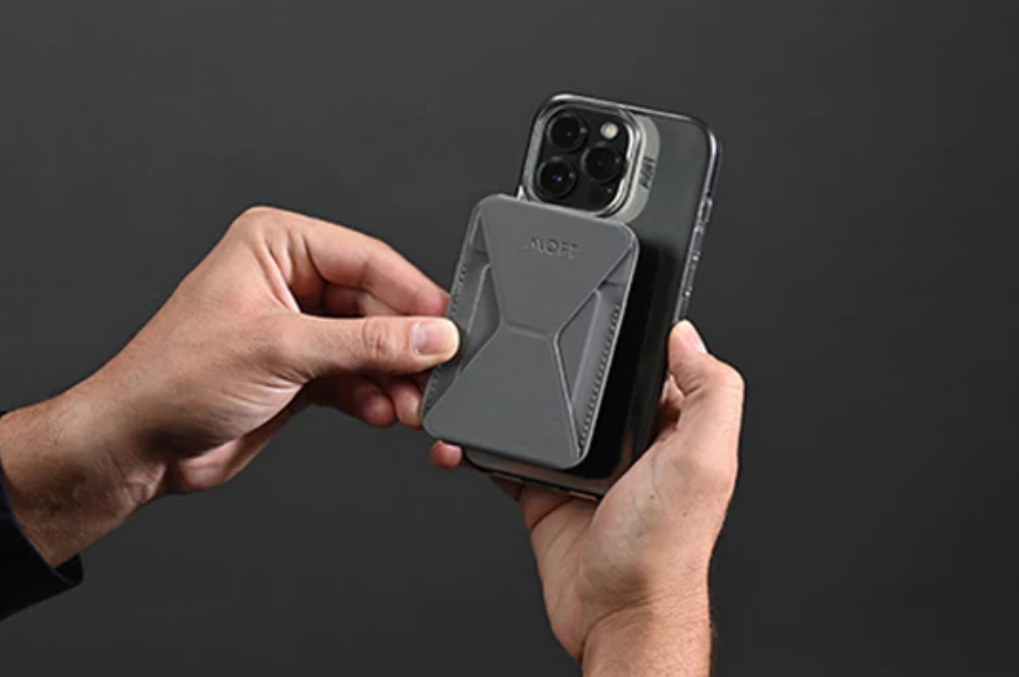 Read more about the article Snap Case for iPhones